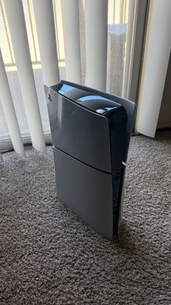 PS5 Slim Disc Edition 1TB – Like New