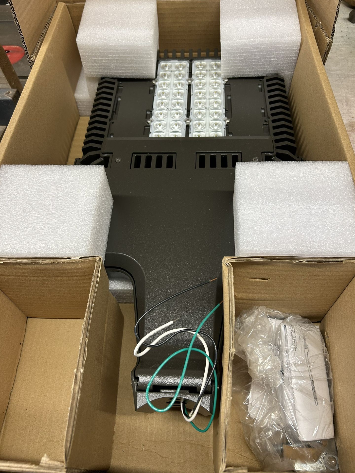 Led Light With Pole And Anchor Bolts