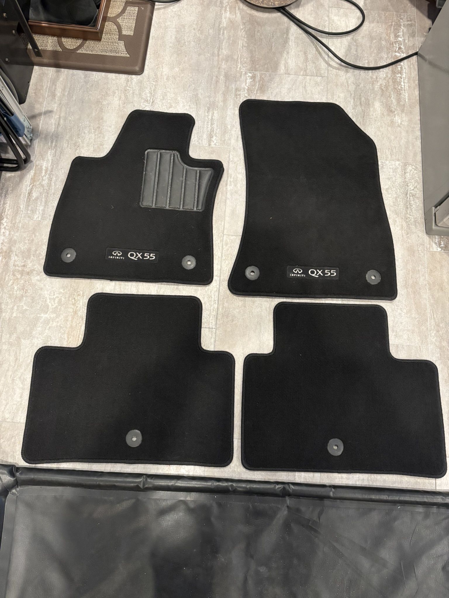 Car Mat Set