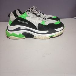 Balenciaga Triple S (Trades/Offers)