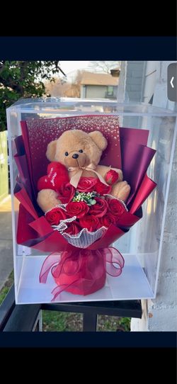 Hermosos ramos de rosas eternas disponibles para recoger