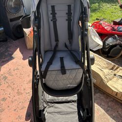Stroller.  Great Condition. 