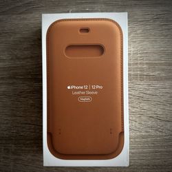 Apple iPhone 12 Pro Leather Sleeve with MagSafe - Saddle Brown 