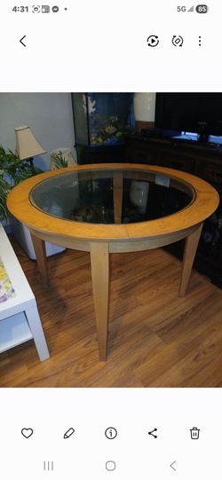 Kitchen table  for $25