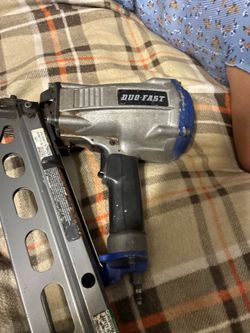 Duo Fast Nail Gun