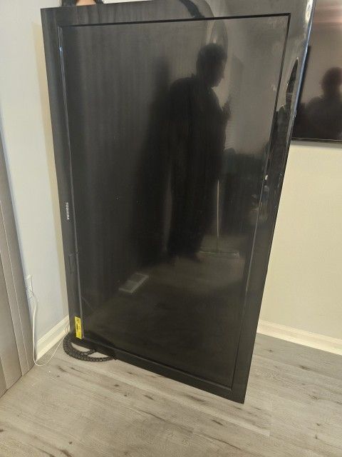 Toshiba, Black 65" TV