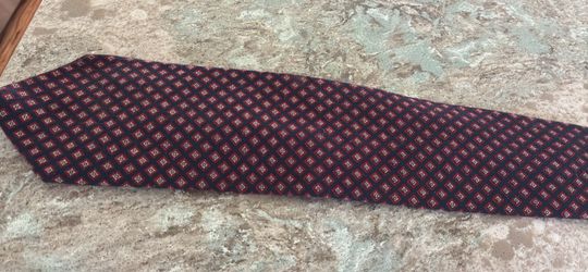 Men’s Foulard necktie in red and black by Resilio