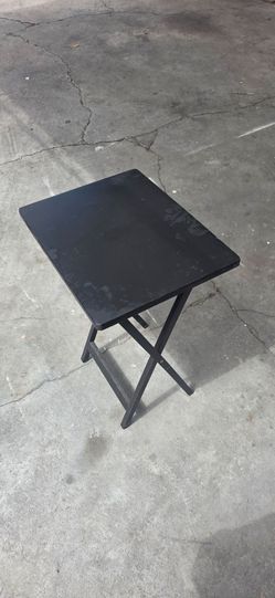 Free / Gratis 4 TV dinner folding Table