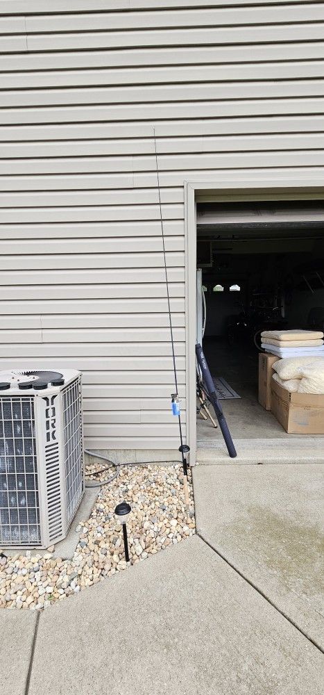 Brand New FLY FISHING ROD. COMES WITH CASE.