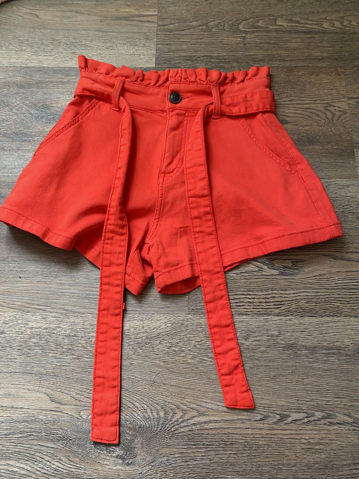Red Short