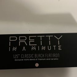 Pretty In A Minute Hair Straightener