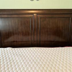 Queen Size Sleigh Bed Frame (Cherry)