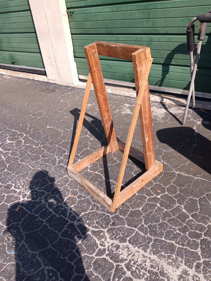 48-in Tall Outboard Motor Stand