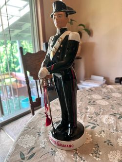 Vintage 1960s Liquore Galliano Italian Soldier Decanter