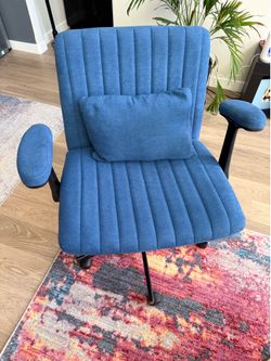 Office chair - Modern Criss-Cross
