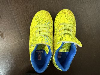 toddler soccer shoes