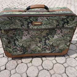 American Tourister Floral Suitcase In Good Condition $15 Firm On Price