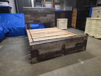 Modern Gray Rustic Full Size Platform Bed Frame with 2 Drawers