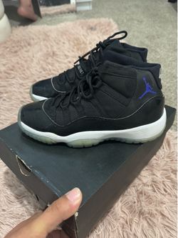 Jordan 11 Space Jam