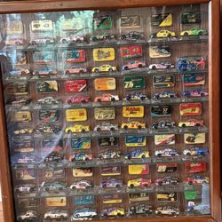 NASCAR COLLECTION (HOT WHEELS)