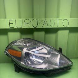 2007 2008 2009 2010 2011 2012 Nissan Versa Right Passenger Side Headlight OEM