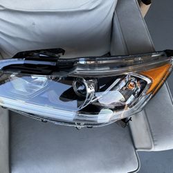 Honda Accord Headlight 2016 - 2017, Honda Accord Headlamp, OEM ORIGINAL HONDA PART, NEW OEM PART 