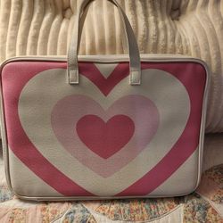 Wildflower from Urban Outfitters New Pink and White 🤍🩷Laptop Bag🩷🤍 
