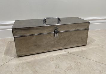 Fishing tool box