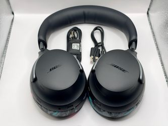Bose QuietComfort Ultra Headphones + Case, Cables & Wicked Cushions Pads