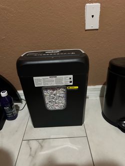 Paper shredder