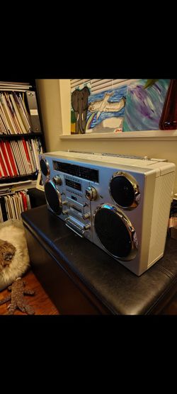 Retro Boombox with Cd, cassette, radio, recorder and Bluetooth capabilities