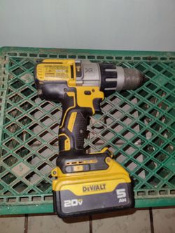 DEWALT 20V MAX XR Cordless Brushless Hammer Drill.