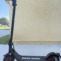 Electric scooter