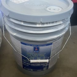 Interior Egg Shell Paint - Off White Color - 3.5 Gallons 