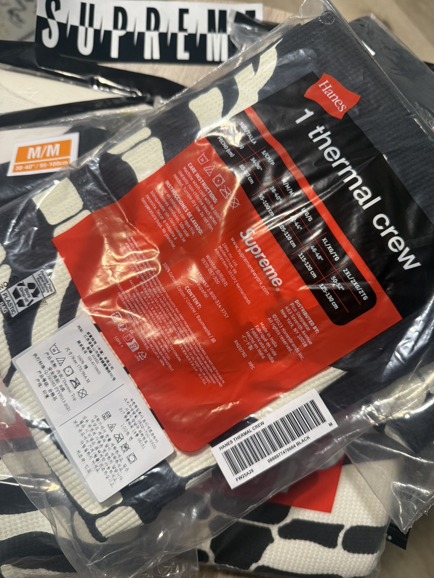 Supreme x Hanes Bones Thermal Crew M Men
