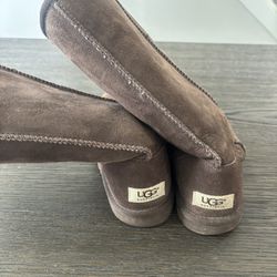 Well Loved, Clean Ugg Boots