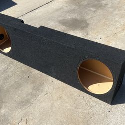 ($120 Firm) 2-12s Single Cab Sub Box