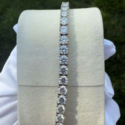 Moissanite bracelet
