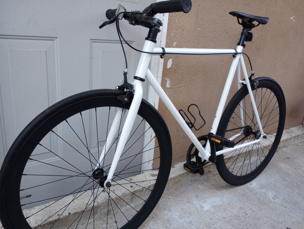 59cm.        FIXIE.       GOLDEN