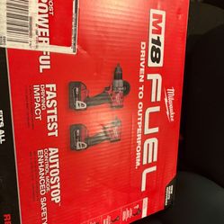 milwaukee Drill M18