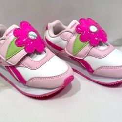 NWOB Reebok Pink Flower Sneaker (size 5)