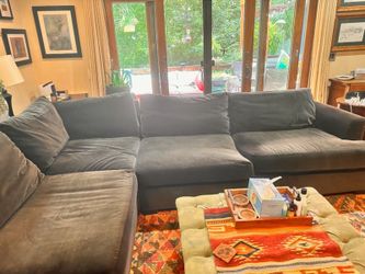 Bernhartd Sofa – Stylish, Comfortable & High-Quality Craftsmanship