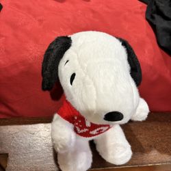 Snoopy plushie