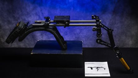 Ikan Cinefly DSLR/DSLM/Cinema Camera Shoulder Rig With Upgraded Carbon Fiber Rods