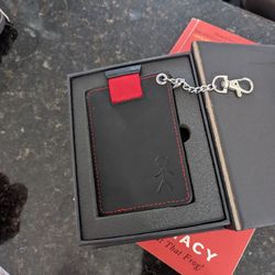 Wallet With Chain 
