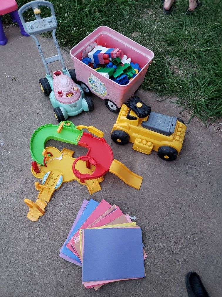 TOY LOT FOR TODDLERS