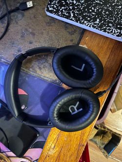 Bose ultra quiet comfort noise canceling headphones