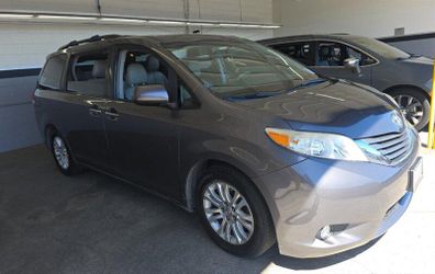 2014 Toyota Sienna