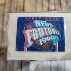 91 Upper Deck Football Cards. Full Set Plus The High Number Set