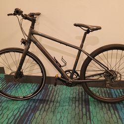 Trek District 4 Men's Hybrid Bike (Needs Some Repair)